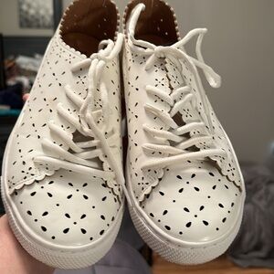 Torrid Sneakers Faux Leather White Laser Cut Design in EUC. Size 9W.